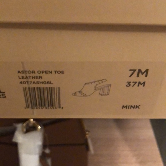 New mk astor booties. - Picture 3 of 4